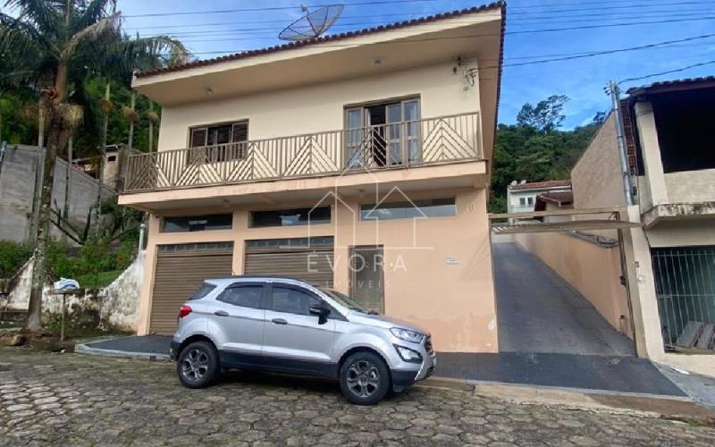 Casa em Monte Sião